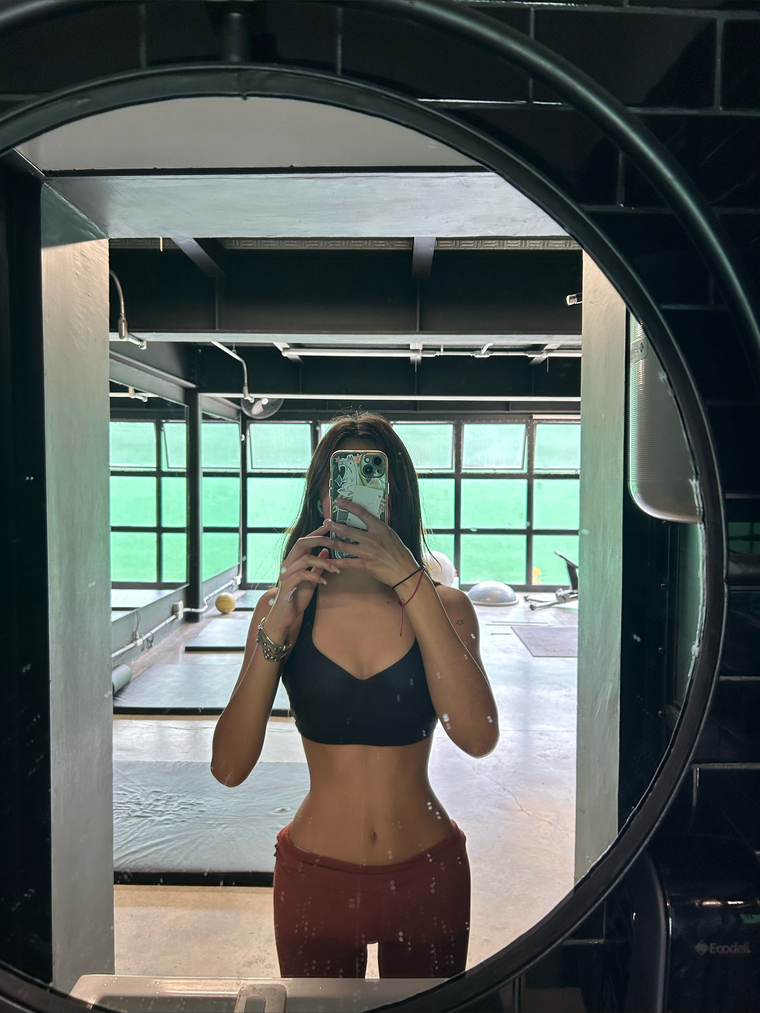 ARI 💗 cover image