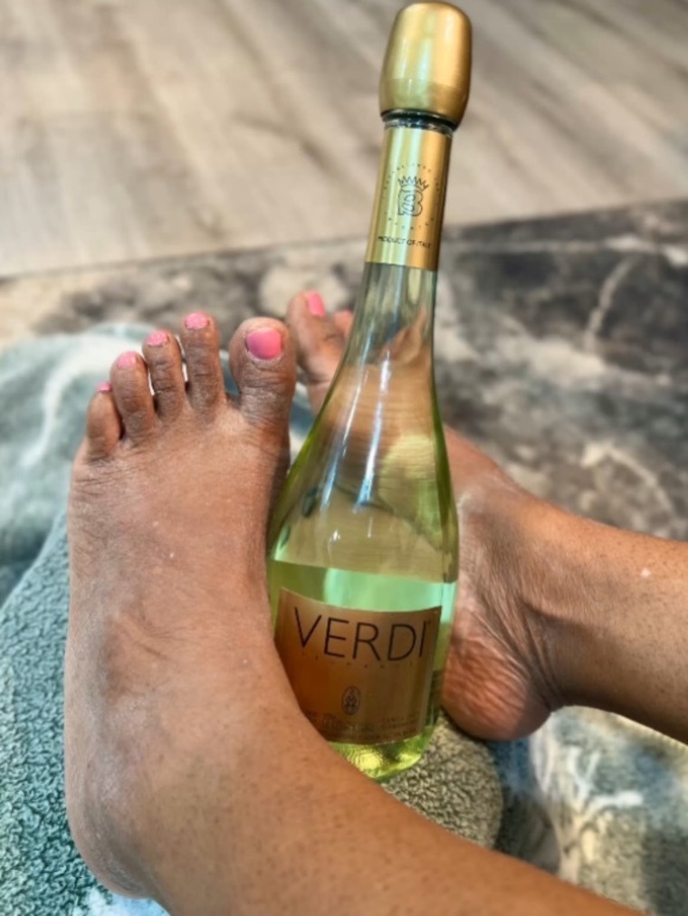 Ashy Feet Goddess cover image