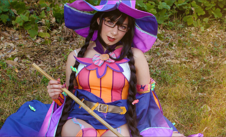 Aubrey Akari banner image
