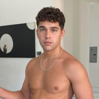 AUSTIN MAHONE portrait