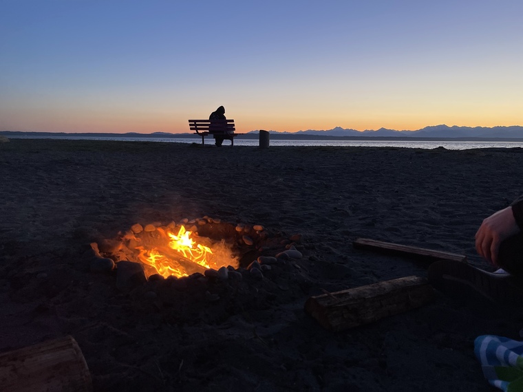 Avi banner image