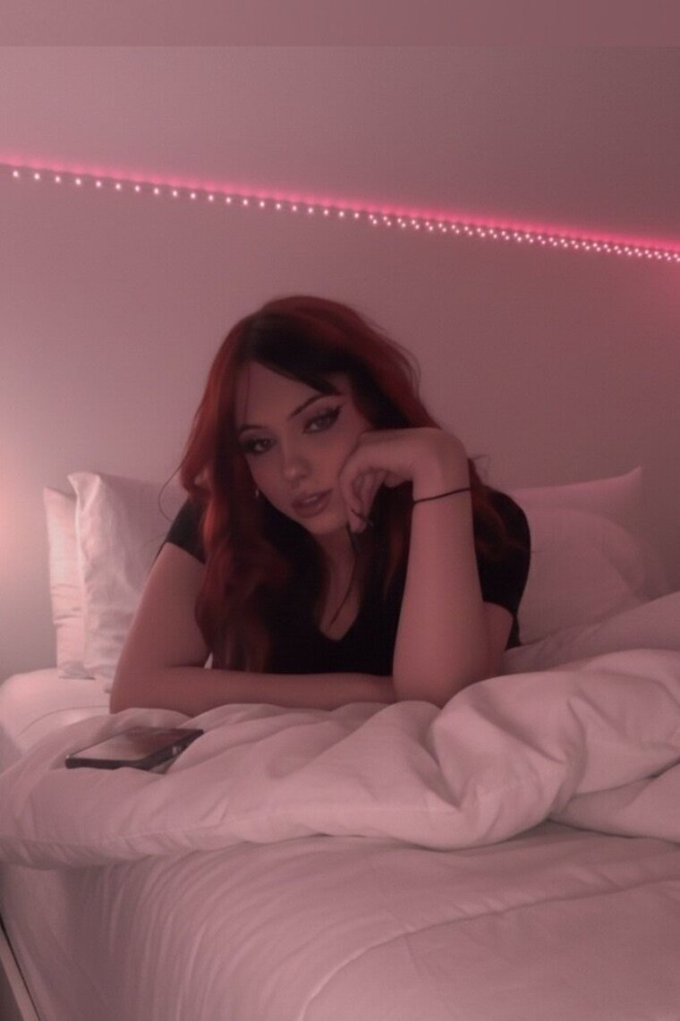 Lynn🌹 cover image