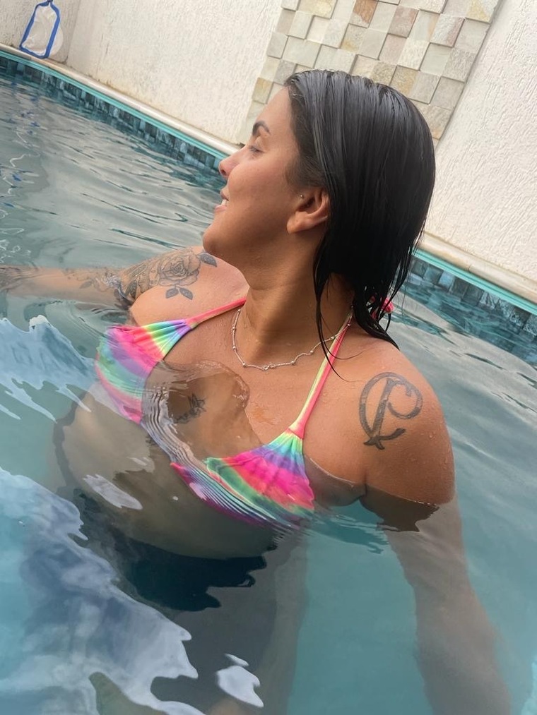 Lua Oliveira banner image