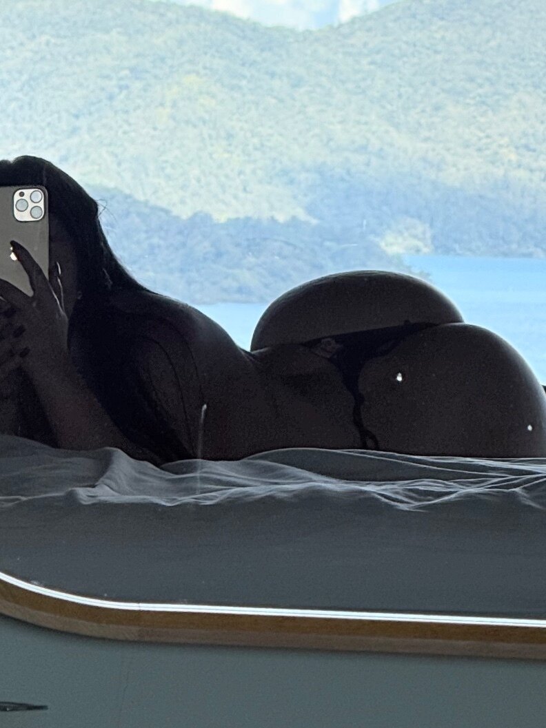Andrea G 🖤 banner image