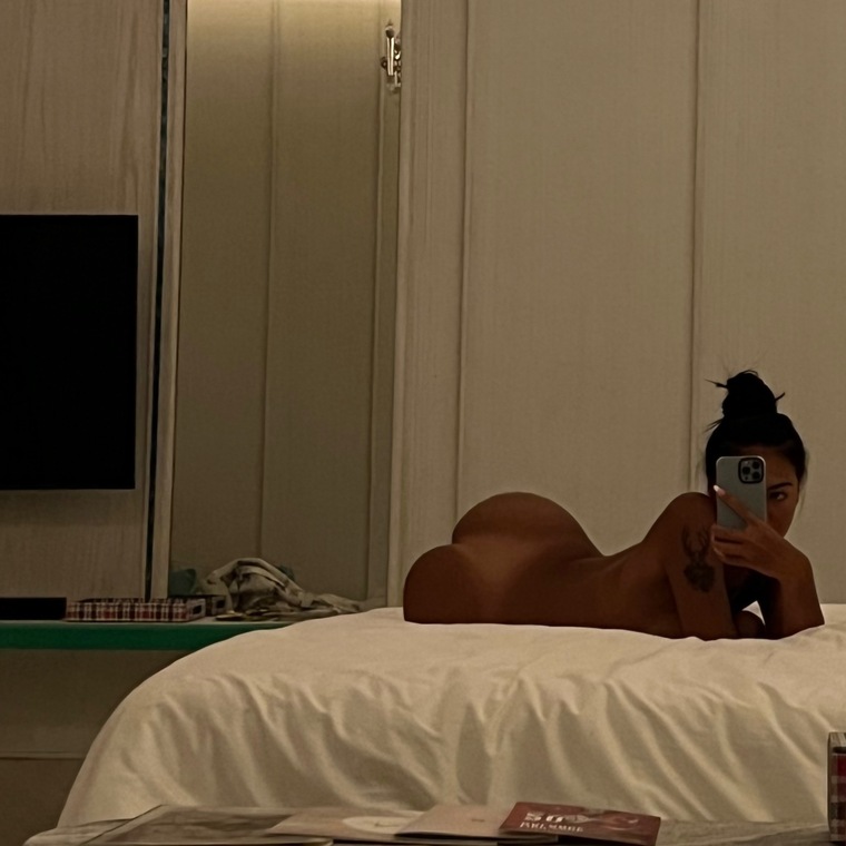 Queen J cover image
