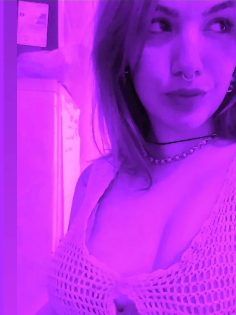 Nicole 🍑 cover image