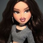 Mina 🍑🔥 your sweet and hot Latina avatar