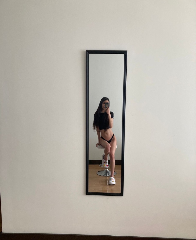 Valery Luna cover image