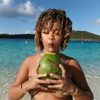 Yomairis🏄🏽‍♀️🌴 avatar
