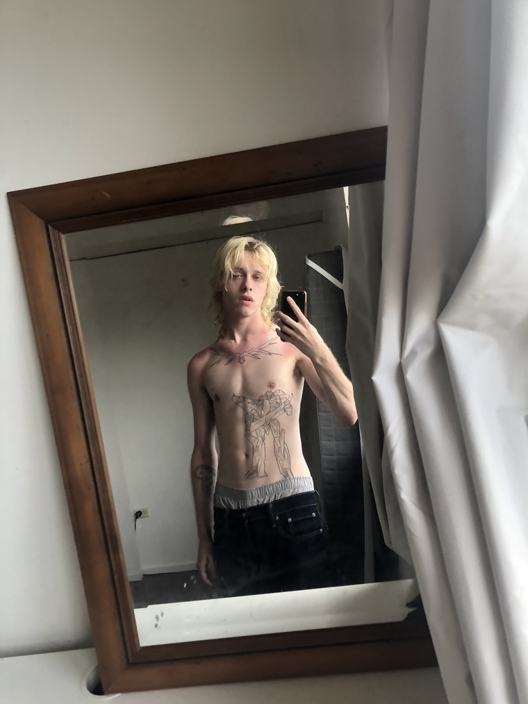 Gus banner image