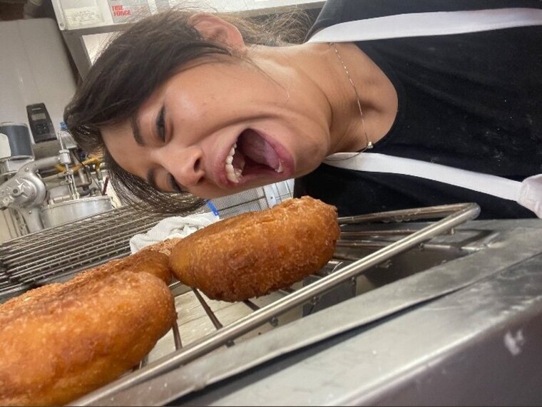 La Bebé 💕 cover image