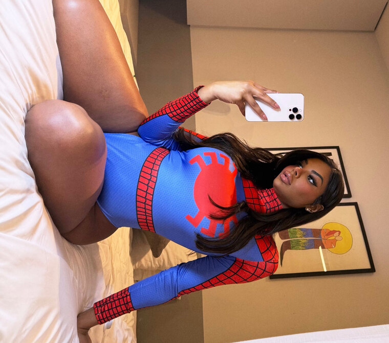 B A B I  🕷️❤️ cover image