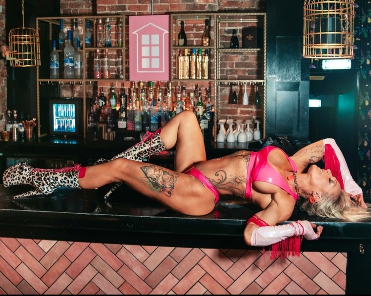 💋 Barbie Barbell 💋 cover image
