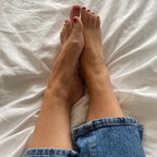 Barefoot lady avatar