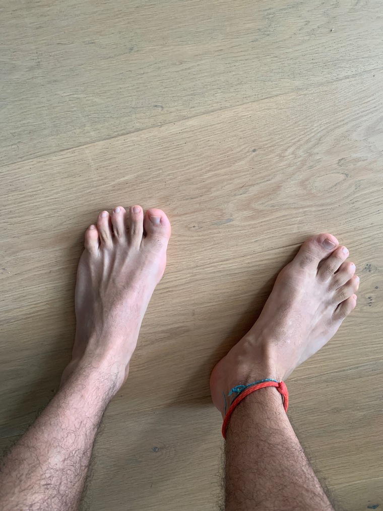 barefeet banner image