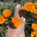 Barefoot bunny avatar