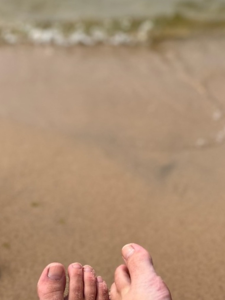 Barefootbunny9090 banner image