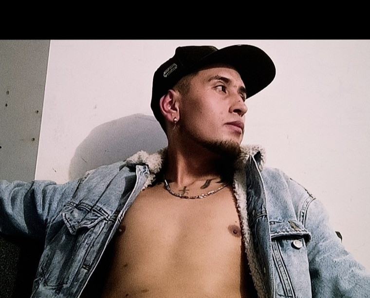 🦖BandidoBadBoy🇨🇴 cover image