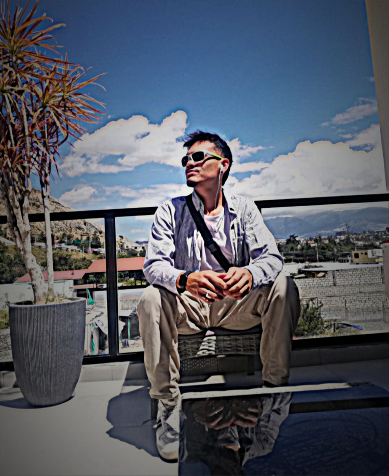 Sebastián yepez banner image