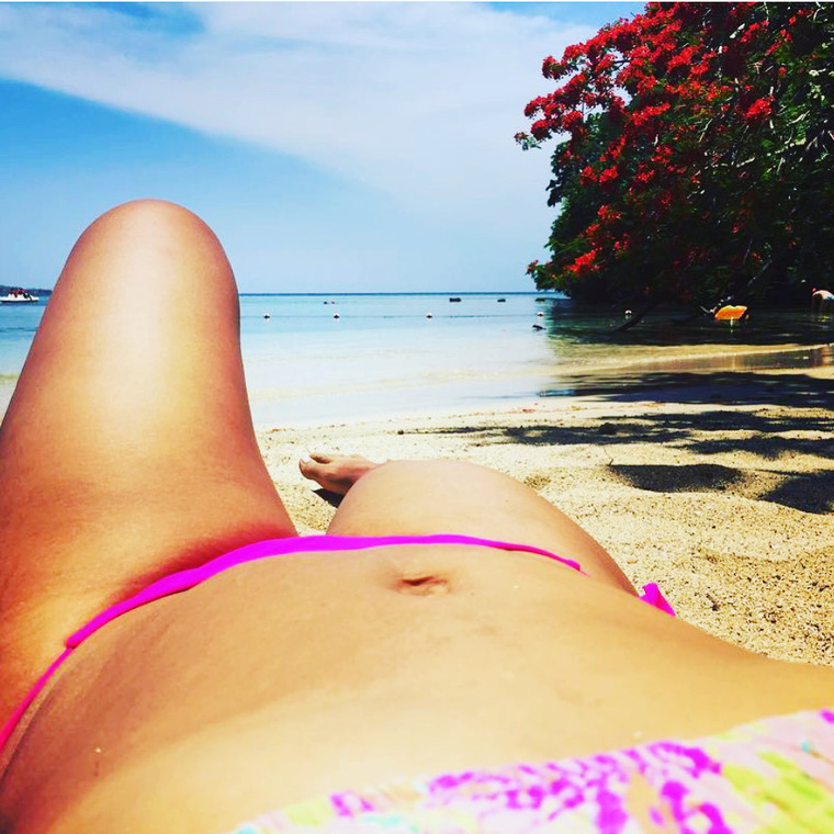 beachyfeetmom banner image