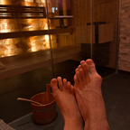 Beauty Feet and the Beast avatar