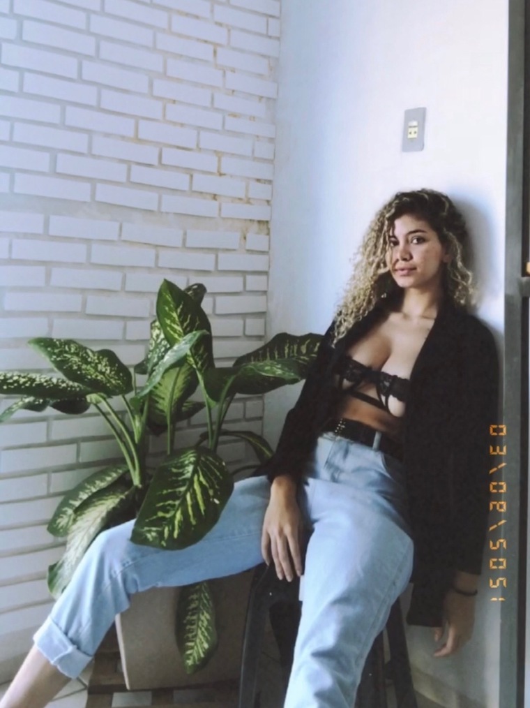 bella banner image