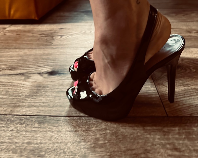 Bella banner image