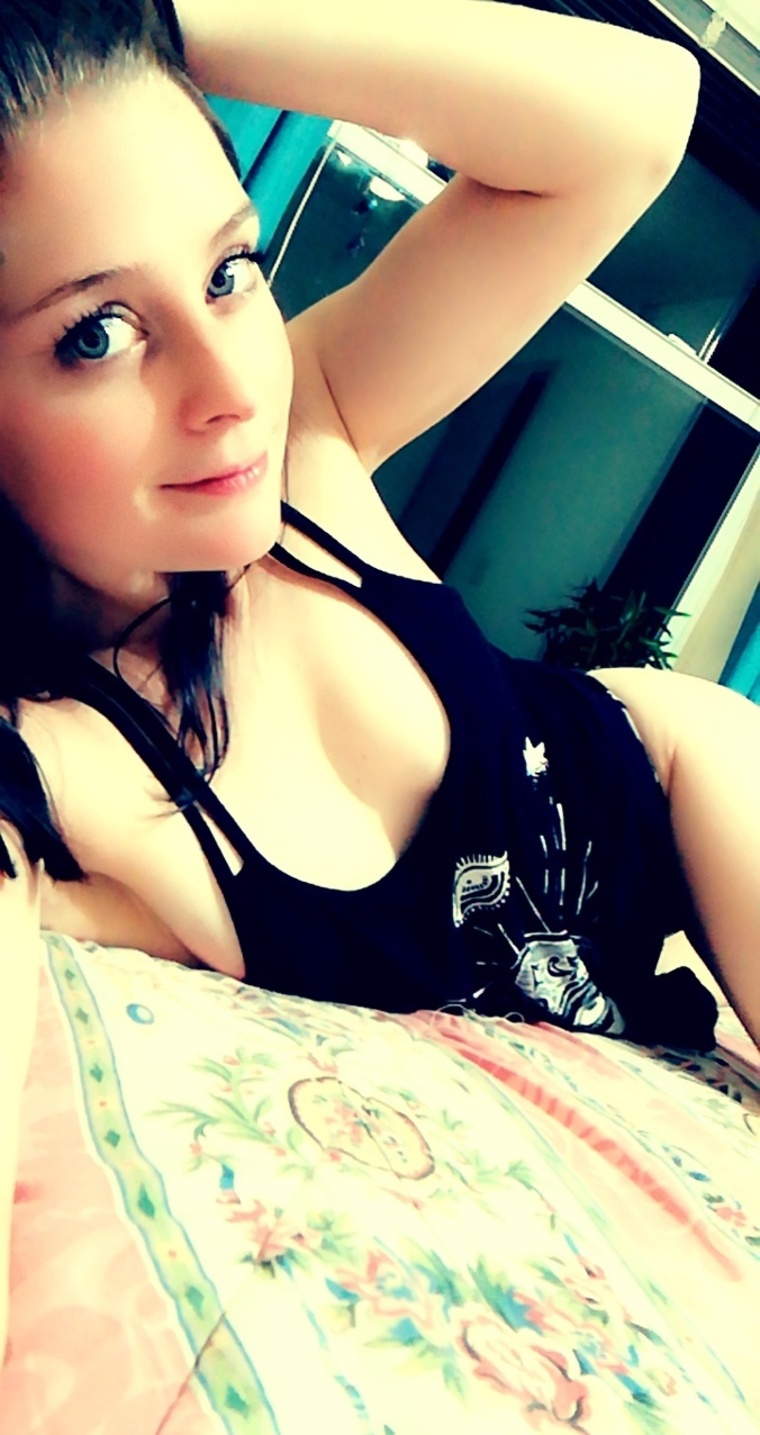 Bella banner image