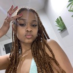 Bella Holy avatar