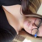 Leena Cruzz avatar