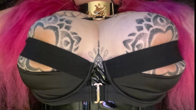 π Serena π banner image