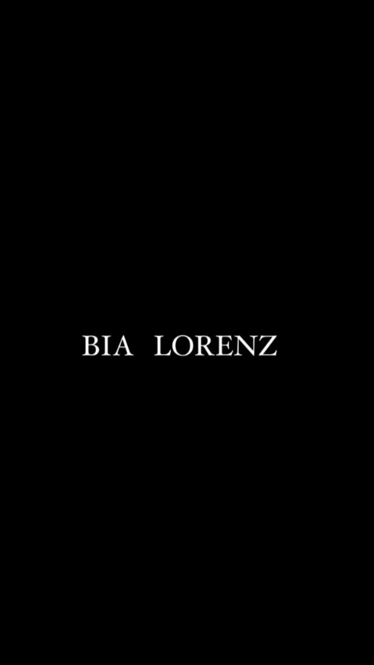 Bia Lorenz cover image