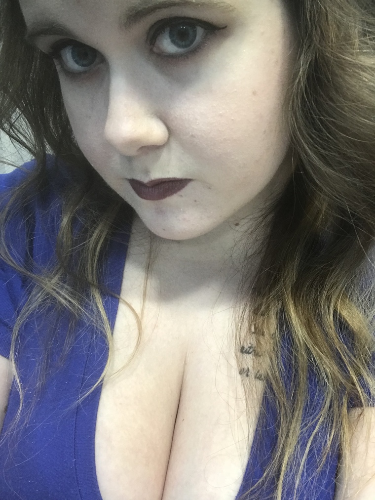 BigBootyBabe27 cover image