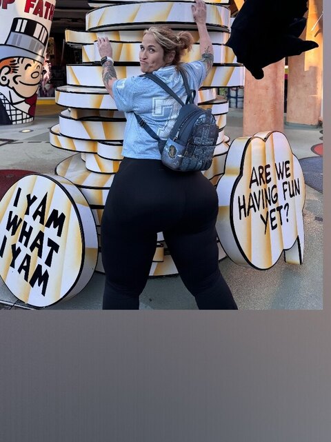 Bigbootywitch cover image