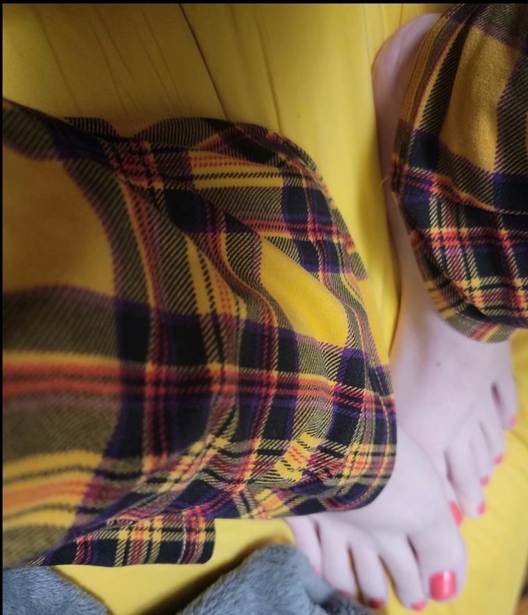 Beautiful Big Feet banner image