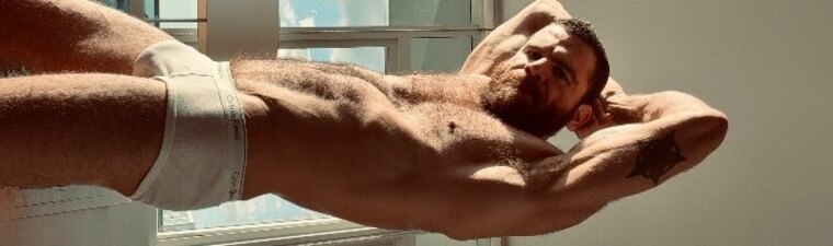 Big hairy topping banner image
