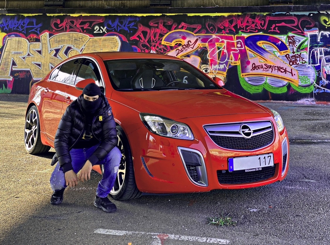 Giu banner image