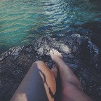 Two pixie feet on an adventure avatar