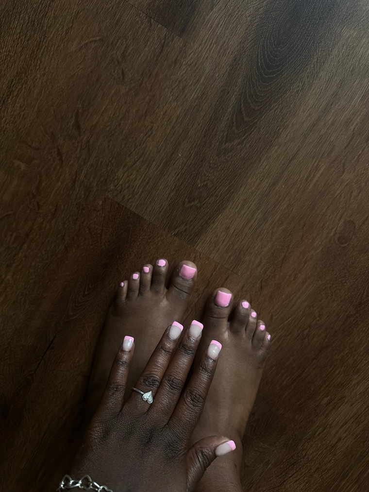 Bubble Booty🥰 cover image