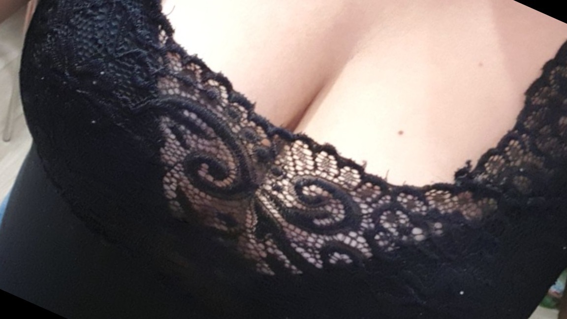 BlackVelvetHot banner image