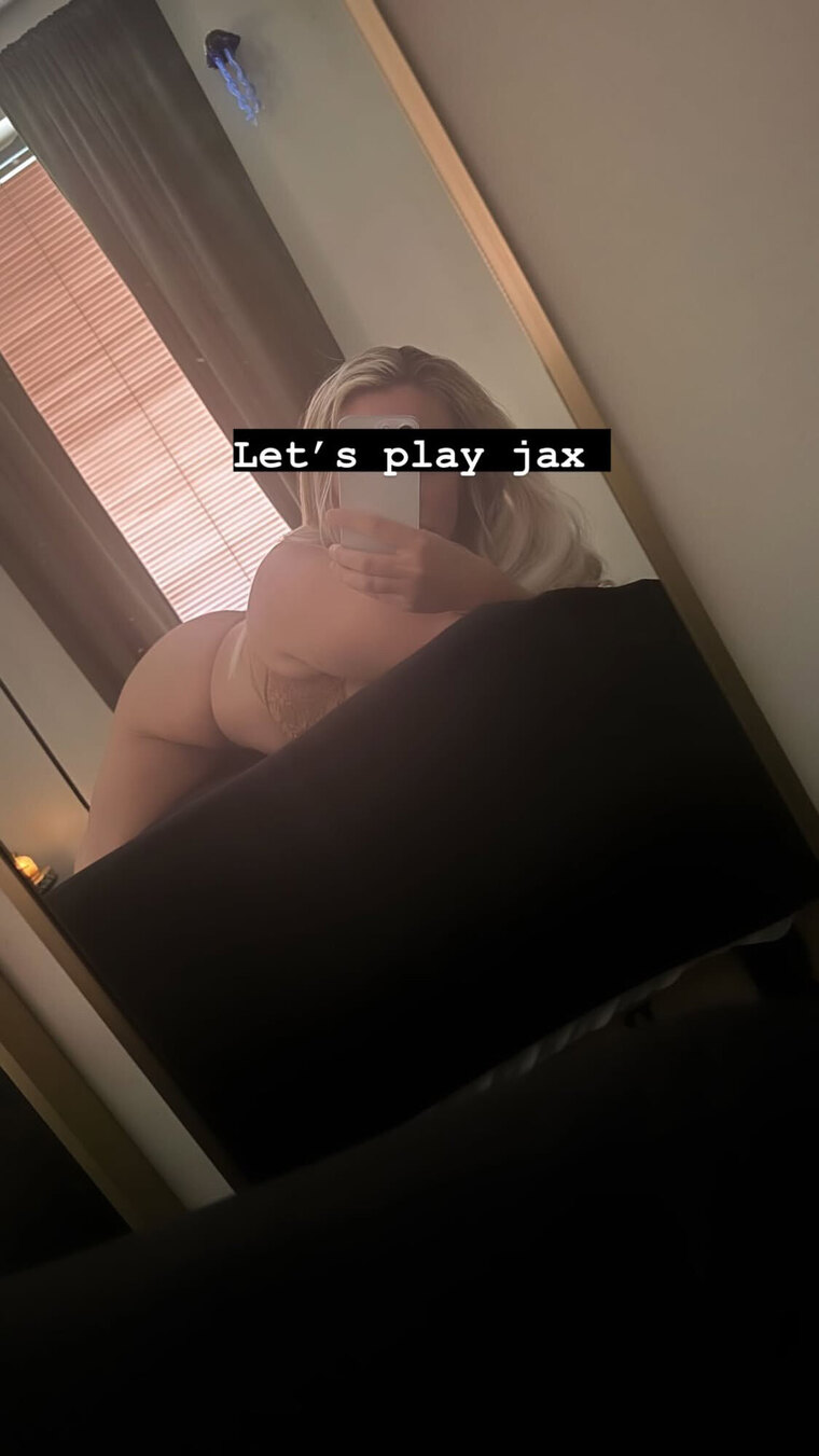 The busty LMT banner image