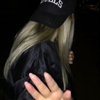Blonde avatar