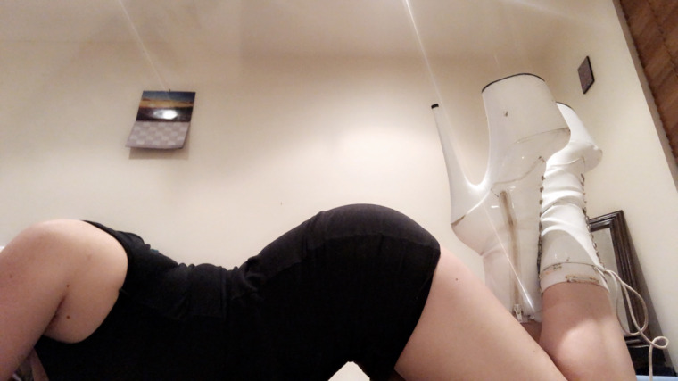Blondebombshell198 banner image