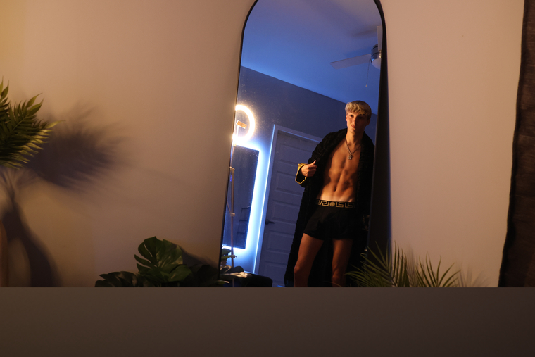 Blonde Boy Brad banner image