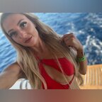 Blonde Brittney 💕 avatar
