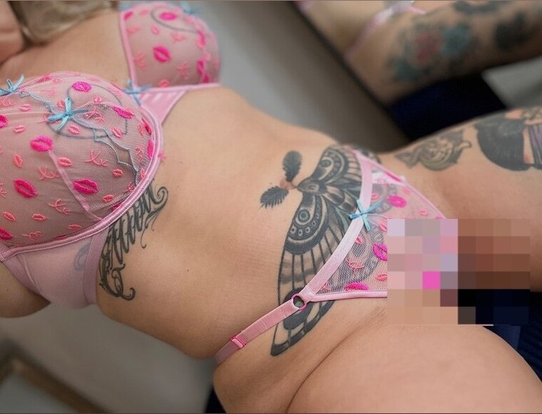 BlondePiercedMumma cover image