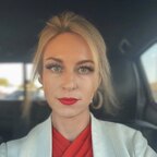 Dirty Blonde Wifey avatar