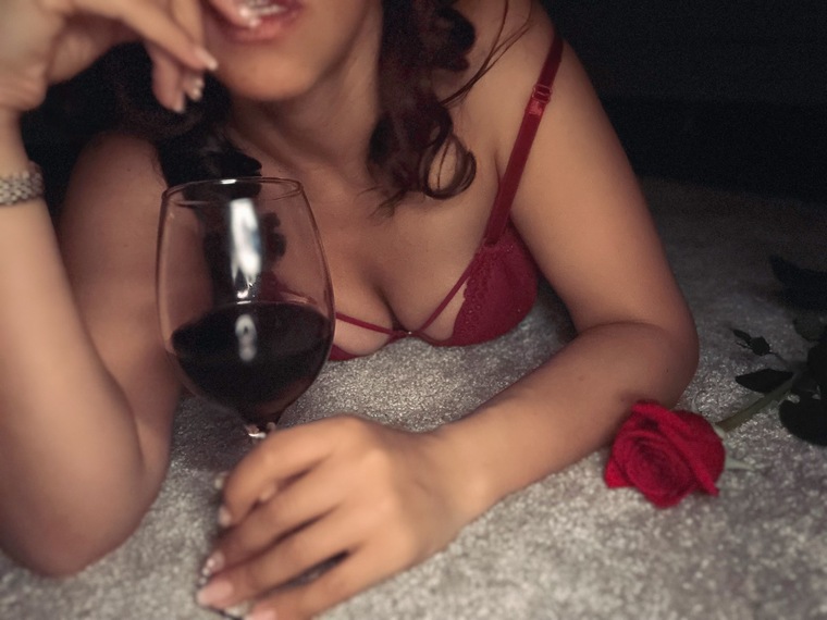 Katie .💋 cover image