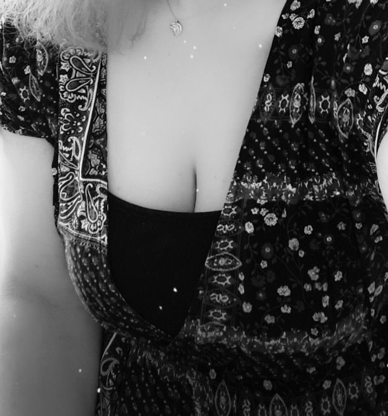 BoobieandCurves cover image