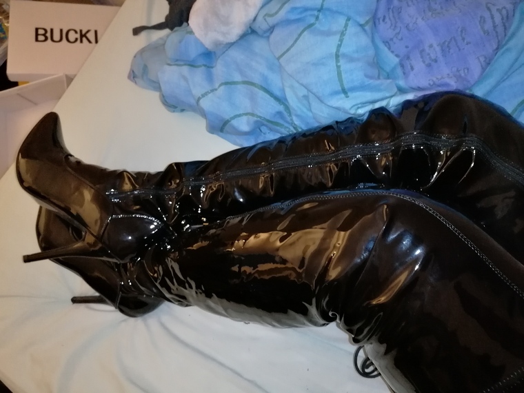 BootsLovesLeather banner image